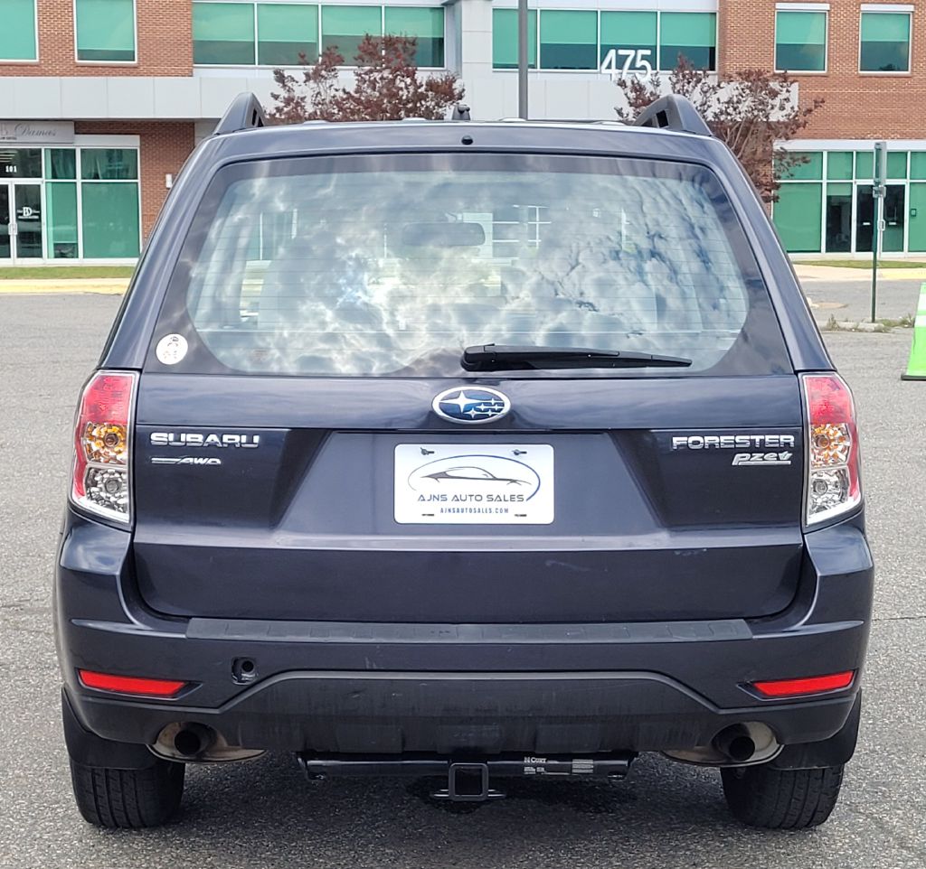 Photo 3 of this SUBARU FORESTER