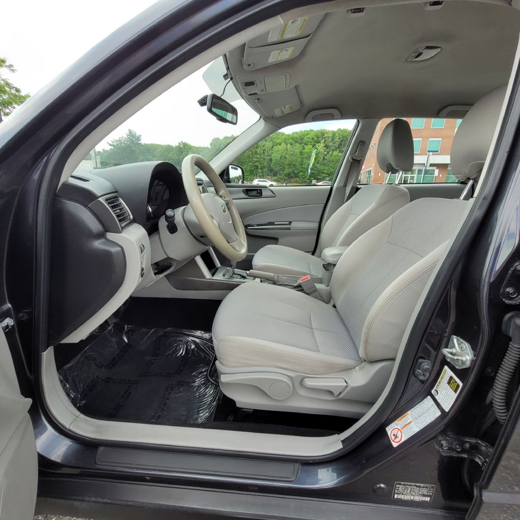 Photo 8 of this SUBARU FORESTER