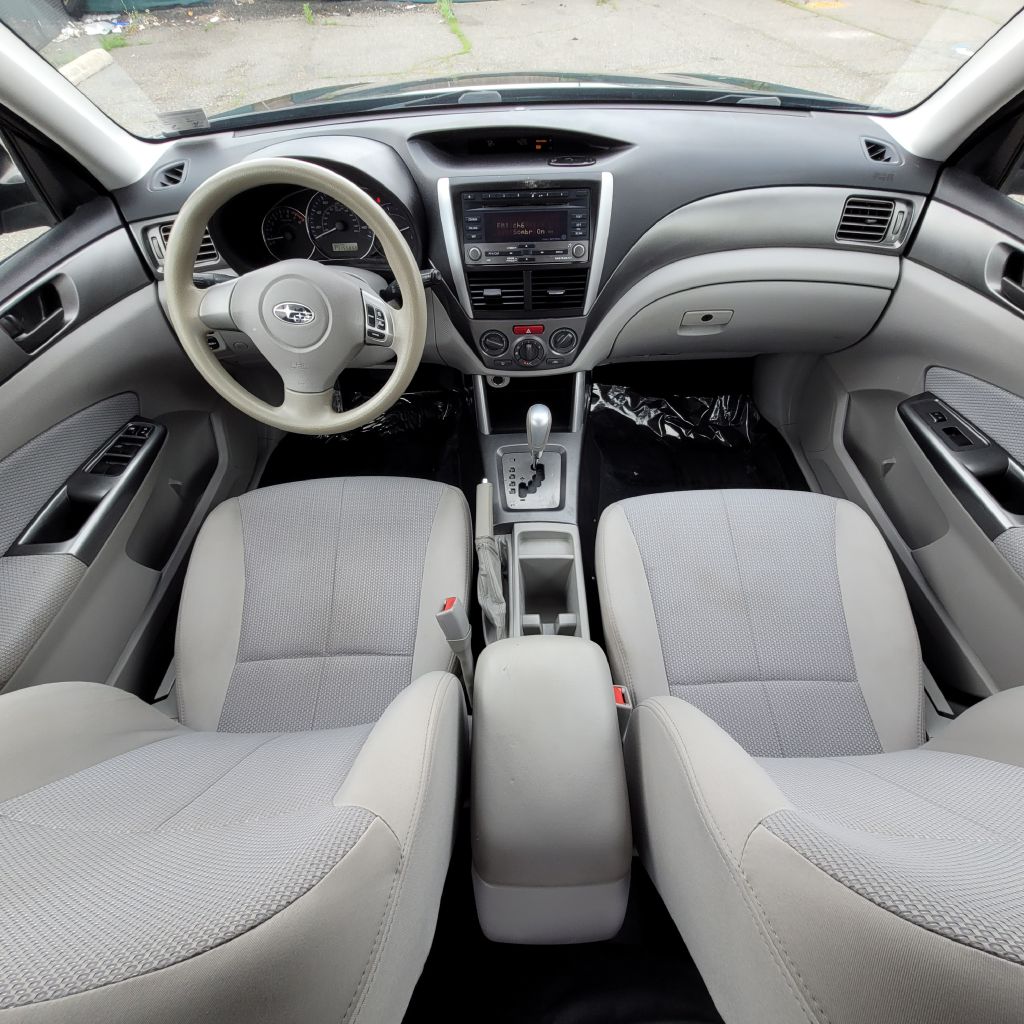 Photo 13 of this SUBARU FORESTER