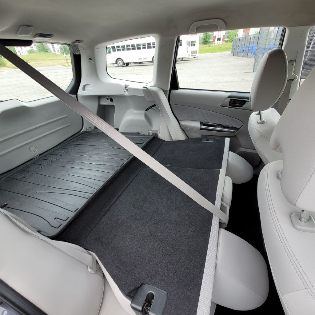 Photo 18 of this SUBARU FORESTER