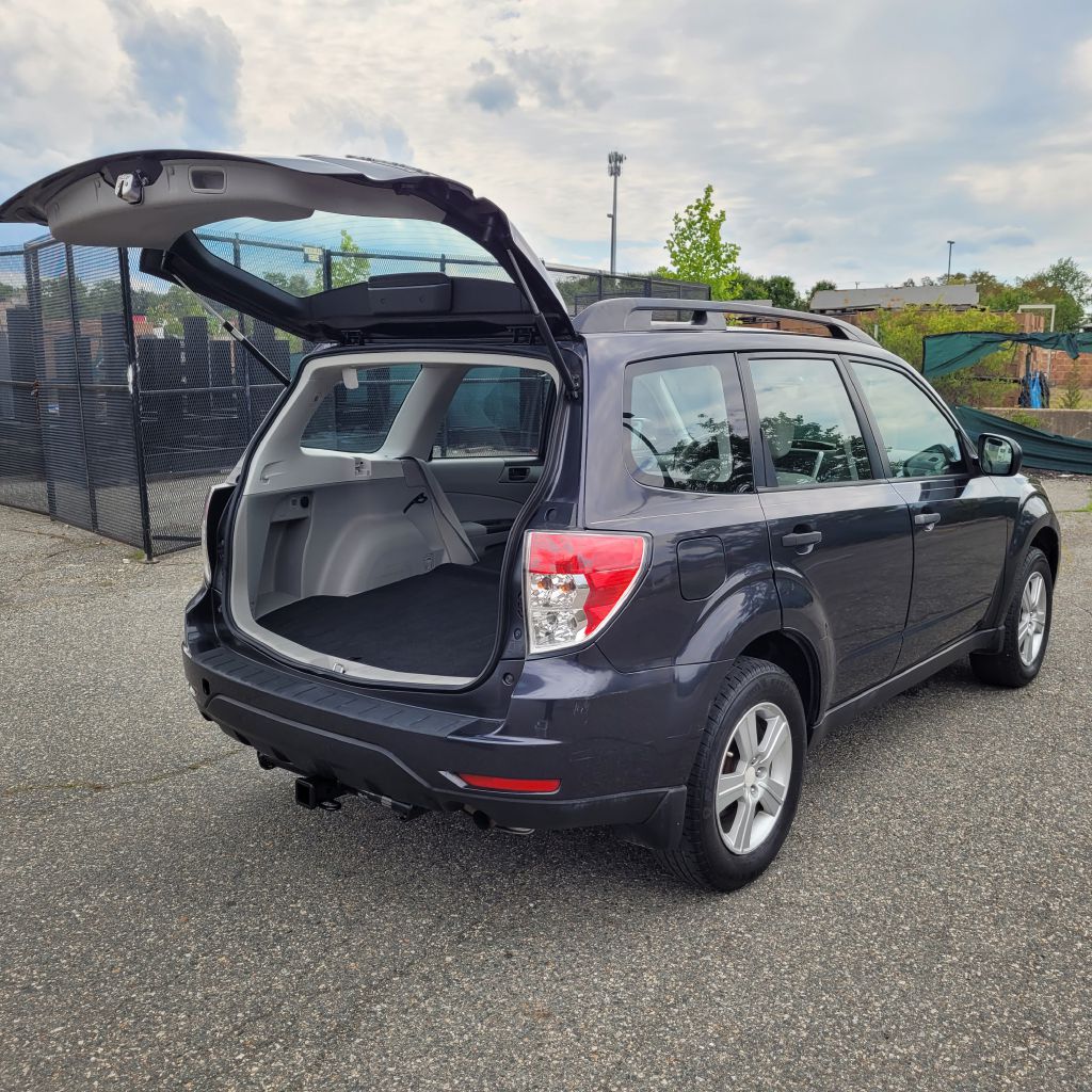 Photo 33 of this SUBARU FORESTER