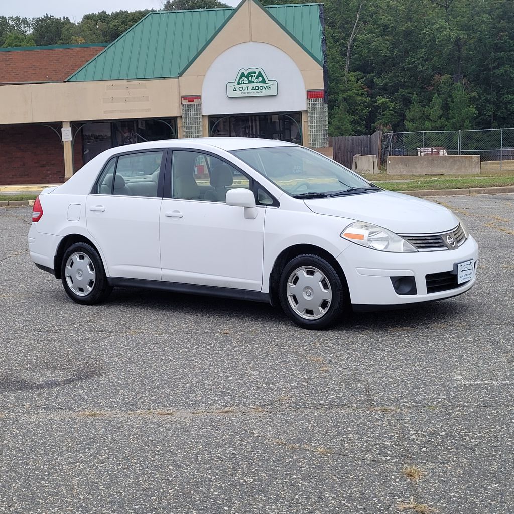 Photo 7 of this NISSAN VERSA