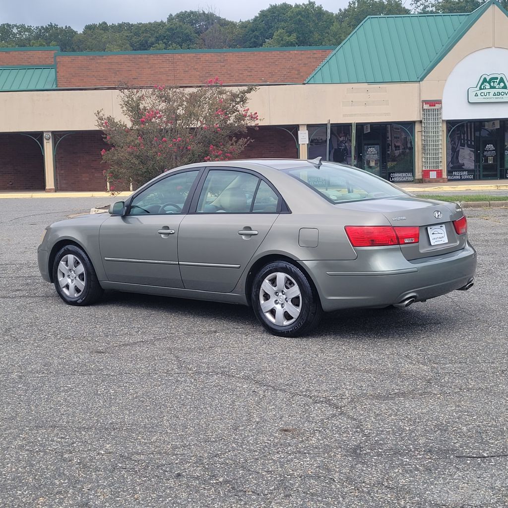 Photo 3 of this HYUNDAI SONATA