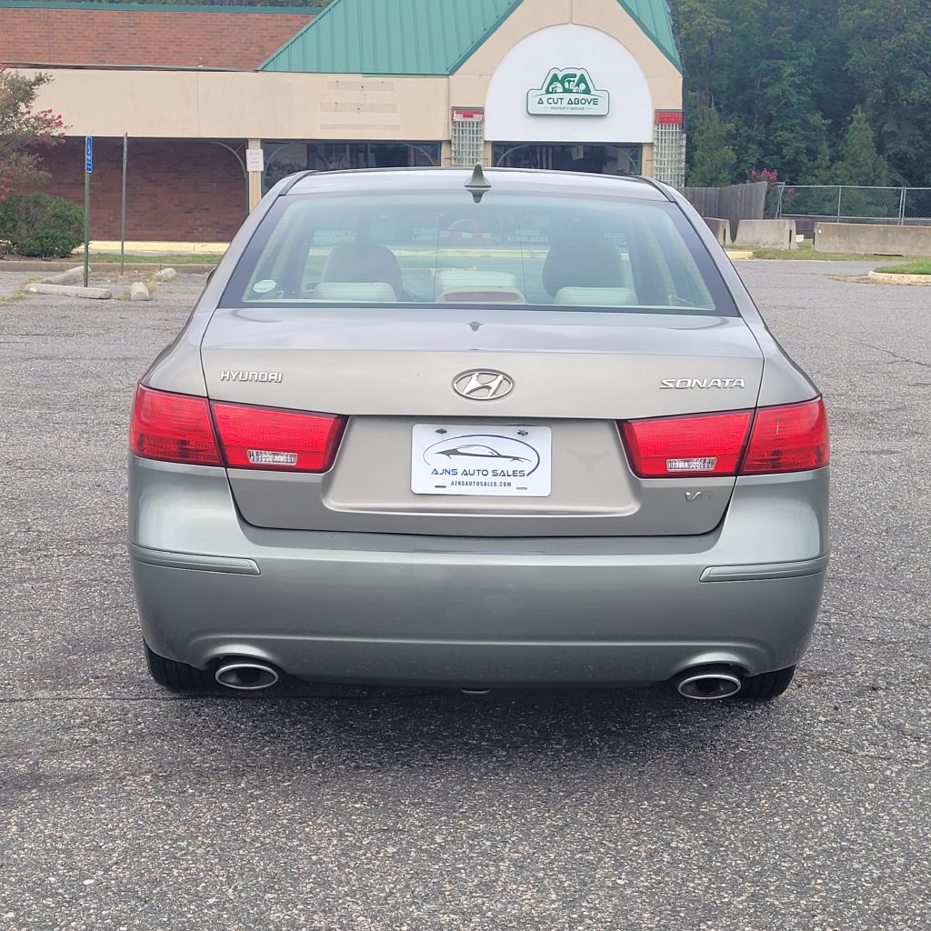 Photo 26 of this HYUNDAI SONATA