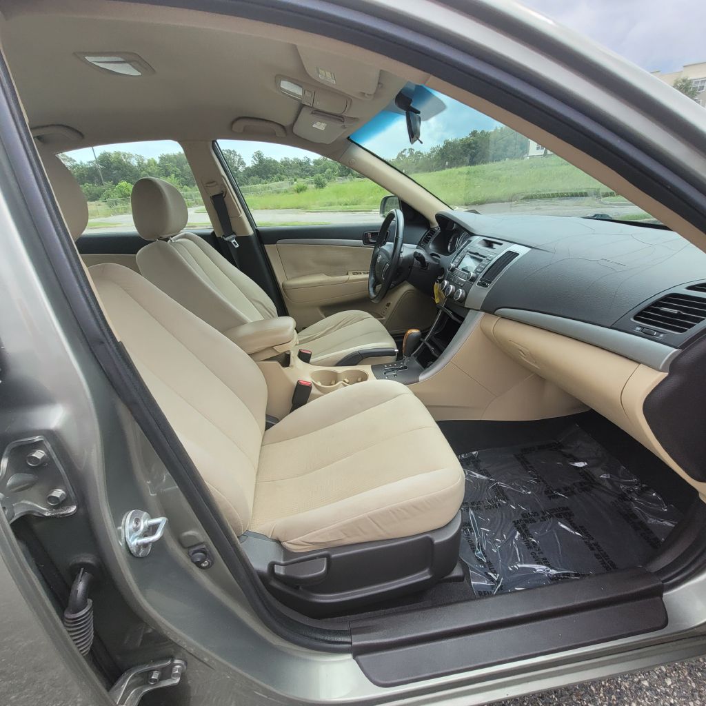 Photo 28 of this HYUNDAI SONATA