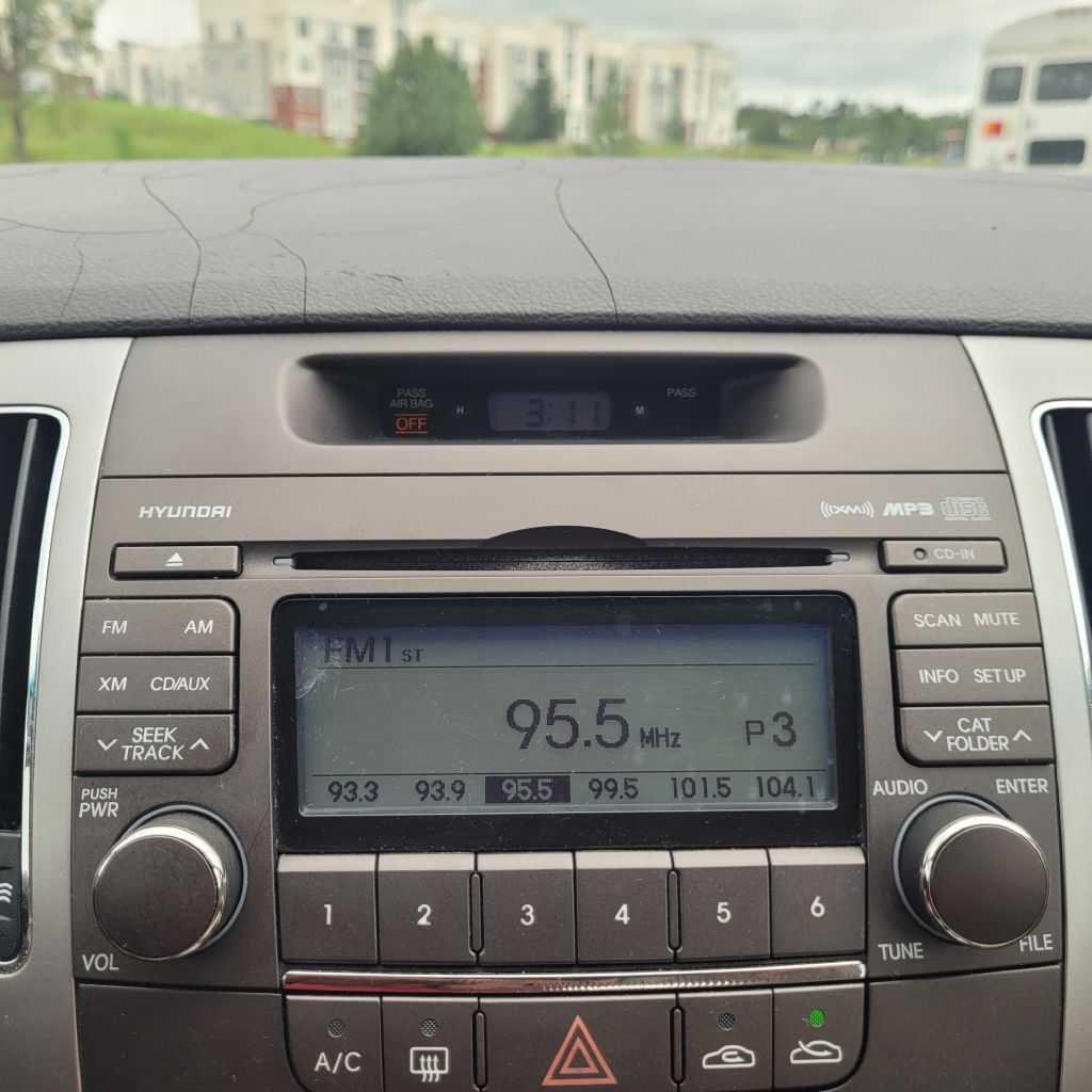 Photo 35 of this HYUNDAI SONATA