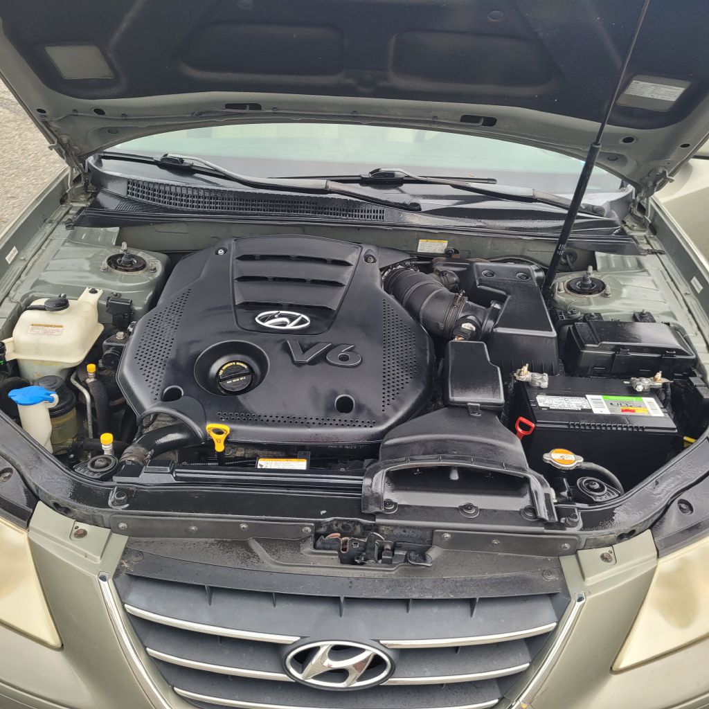 Photo 40 of this HYUNDAI SONATA