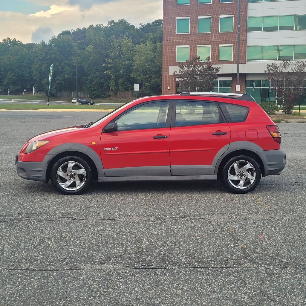 Photo 2 of this PONTIAC VIBE