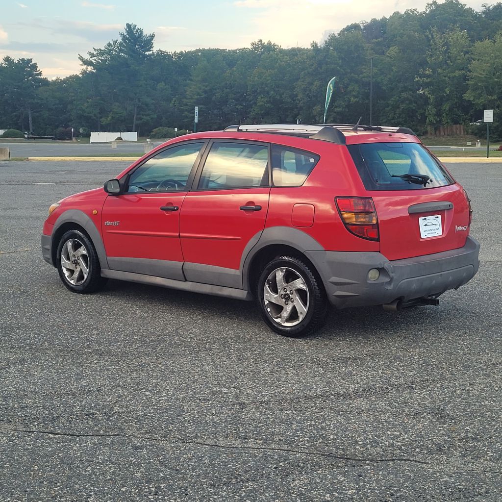 Photo 3 of this PONTIAC VIBE