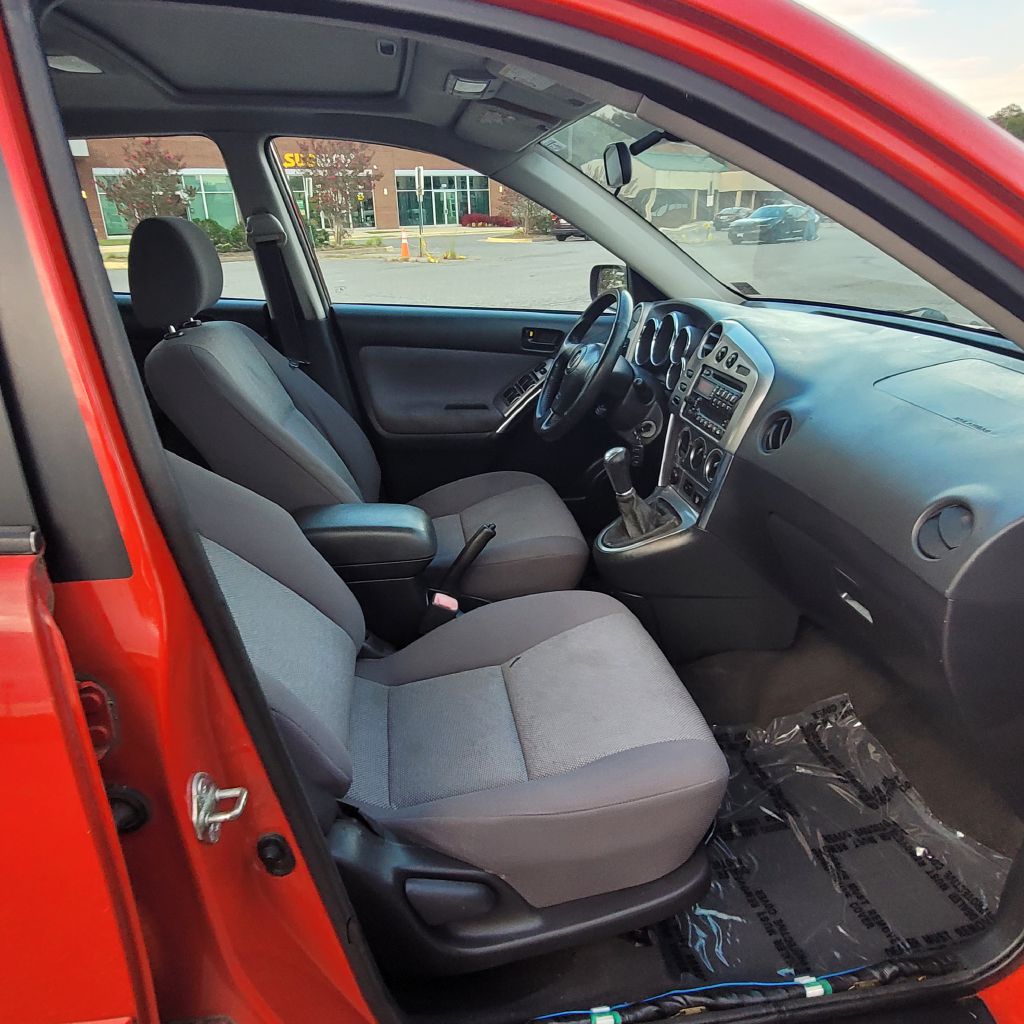 Photo 19 of this PONTIAC VIBE