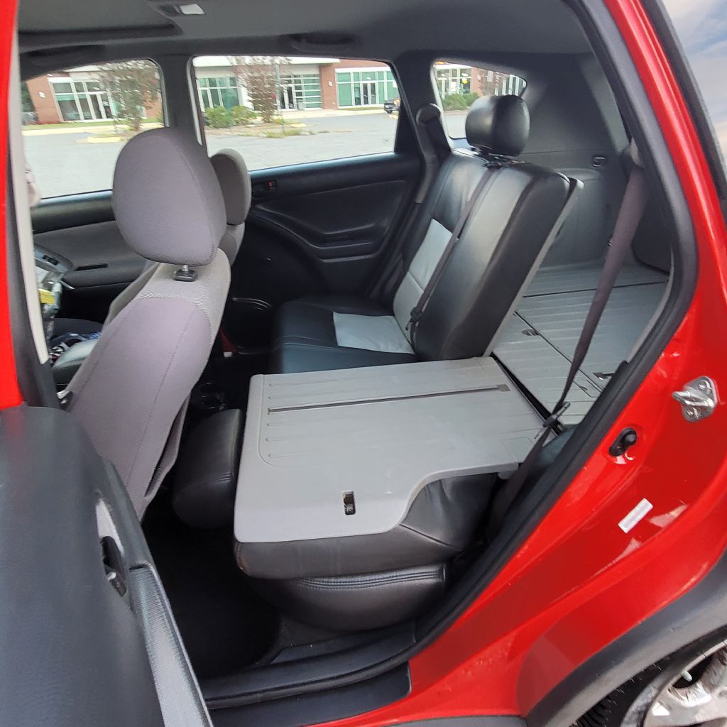 Photo 22 of this PONTIAC VIBE