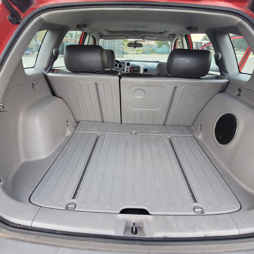 Photo 23 of this PONTIAC VIBE