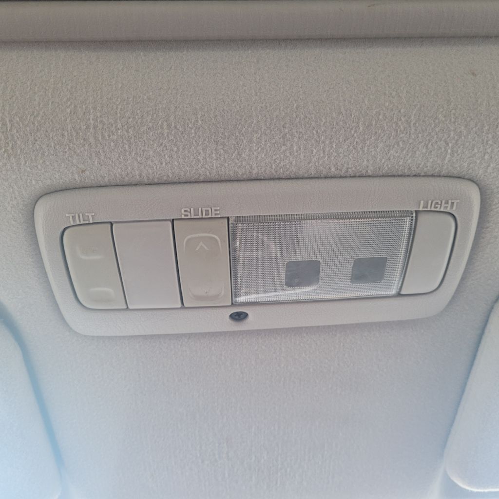 Photo 25 of this PONTIAC VIBE