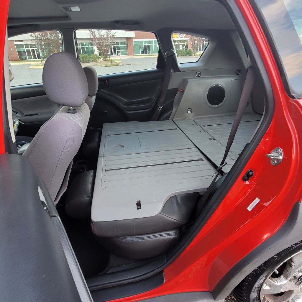 Photo 31 of this PONTIAC VIBE