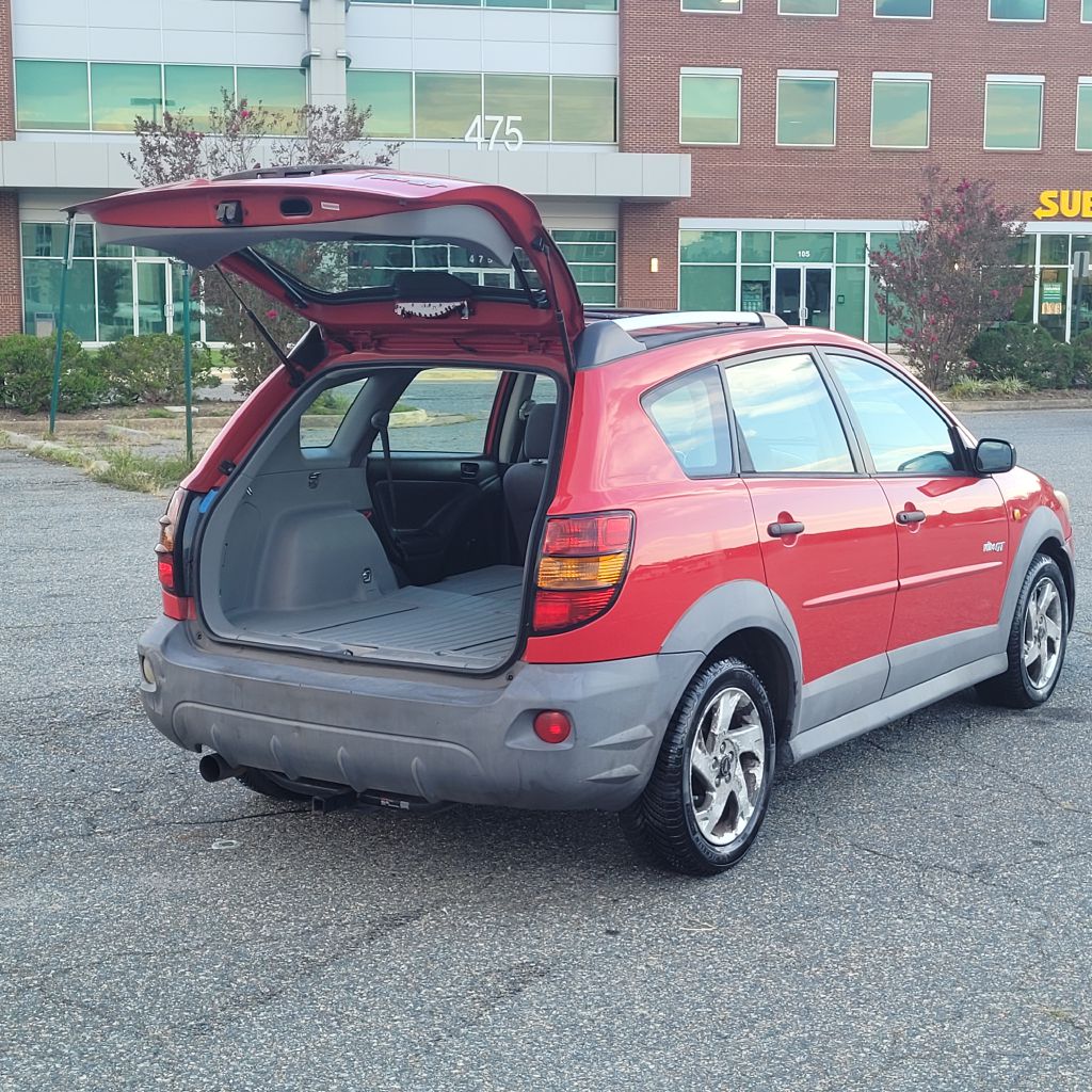 Photo 32 of this PONTIAC VIBE