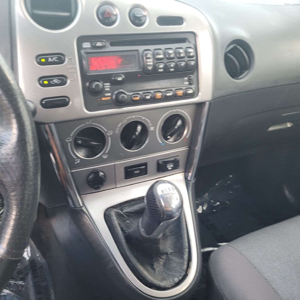 Photo 34 of this PONTIAC VIBE