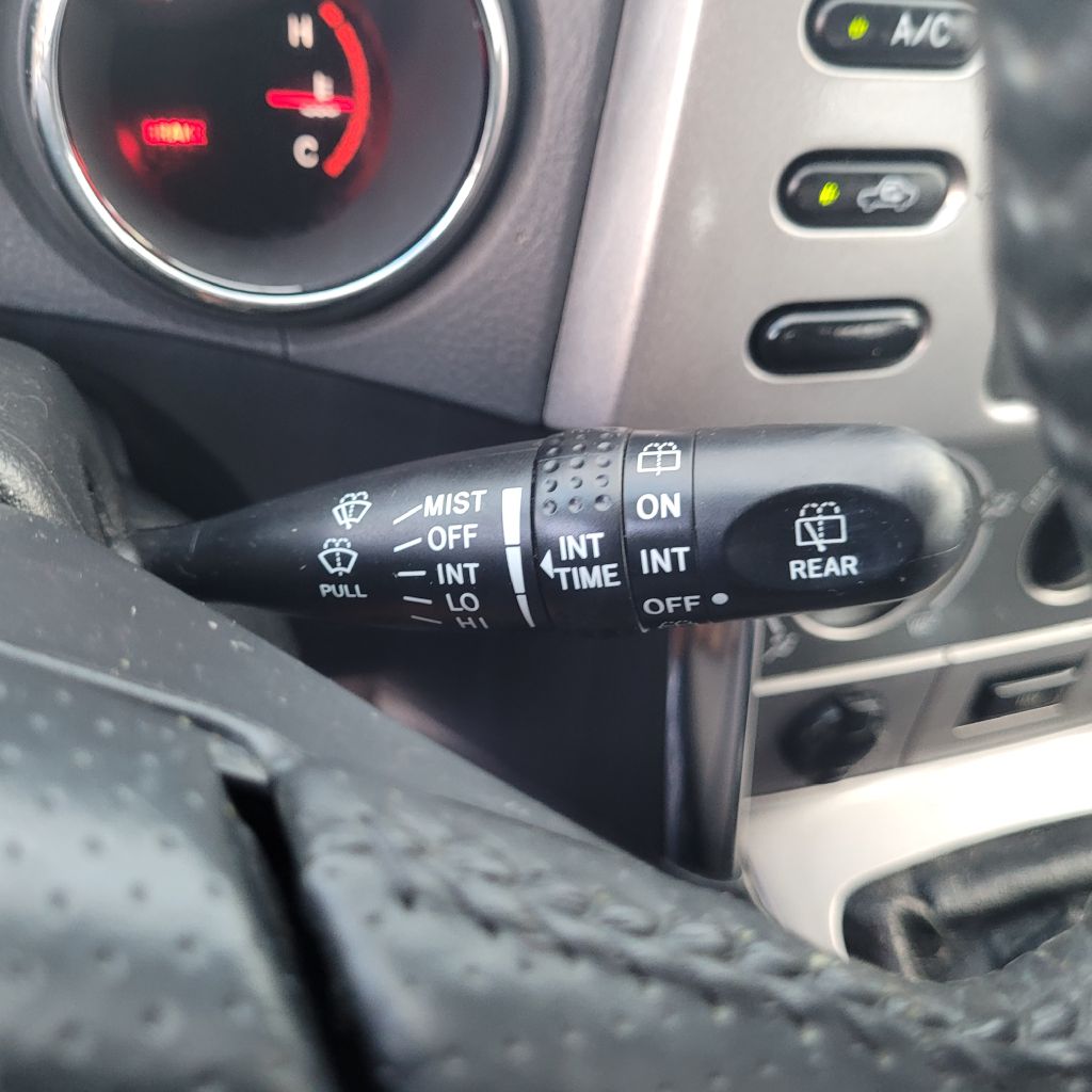Photo 35 of this PONTIAC VIBE
