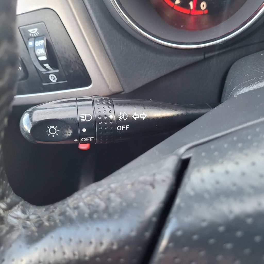 Photo 36 of this PONTIAC VIBE