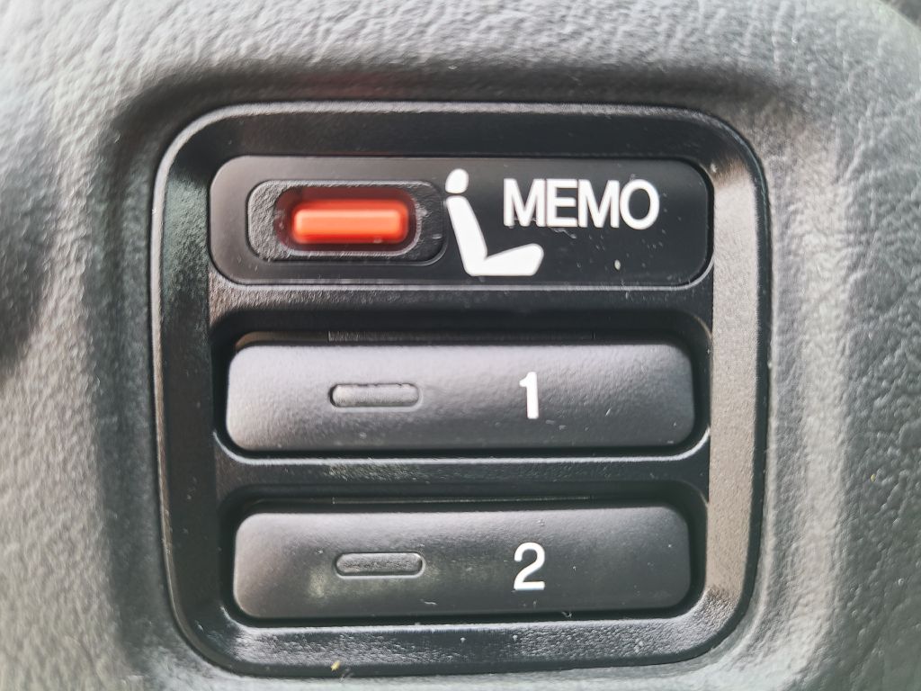 Photo 18 of this ACURA MDX