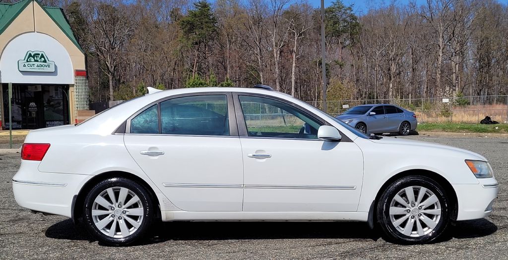 Photo 5 of this HYUNDAI SONATA