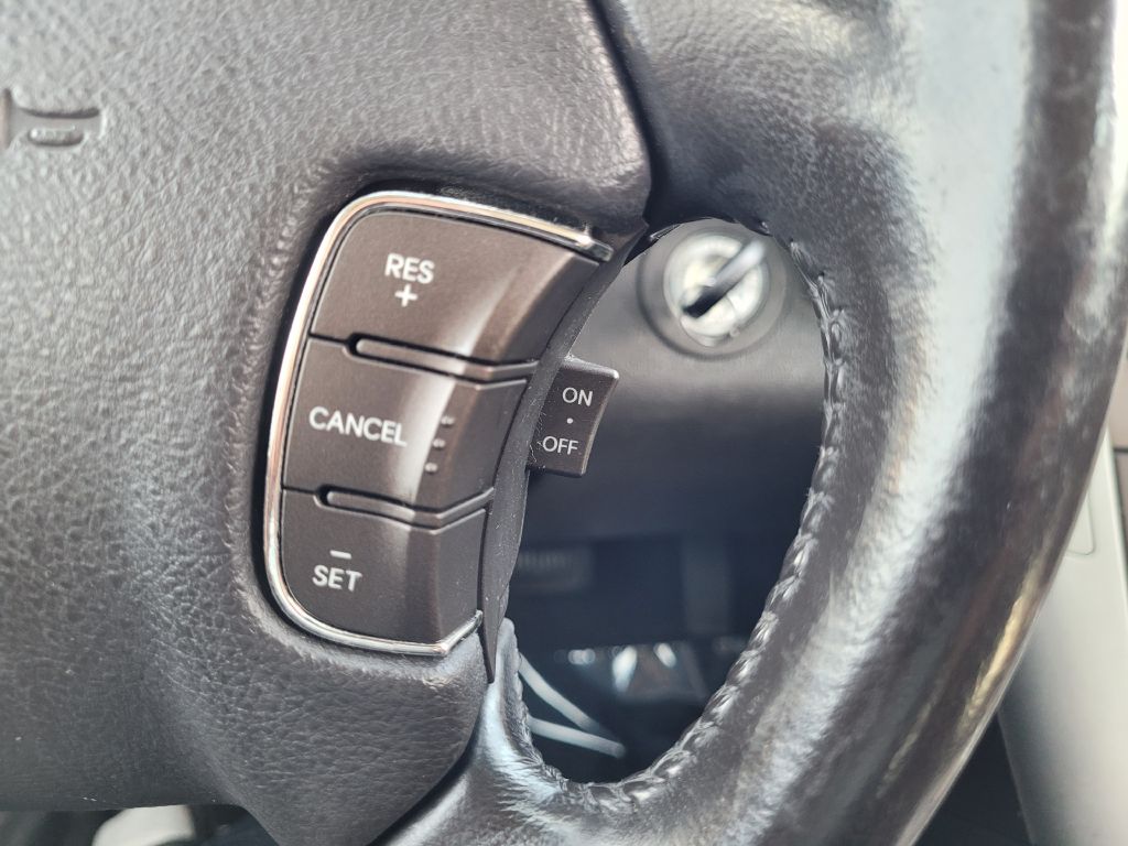 Photo 20 of this HYUNDAI SONATA