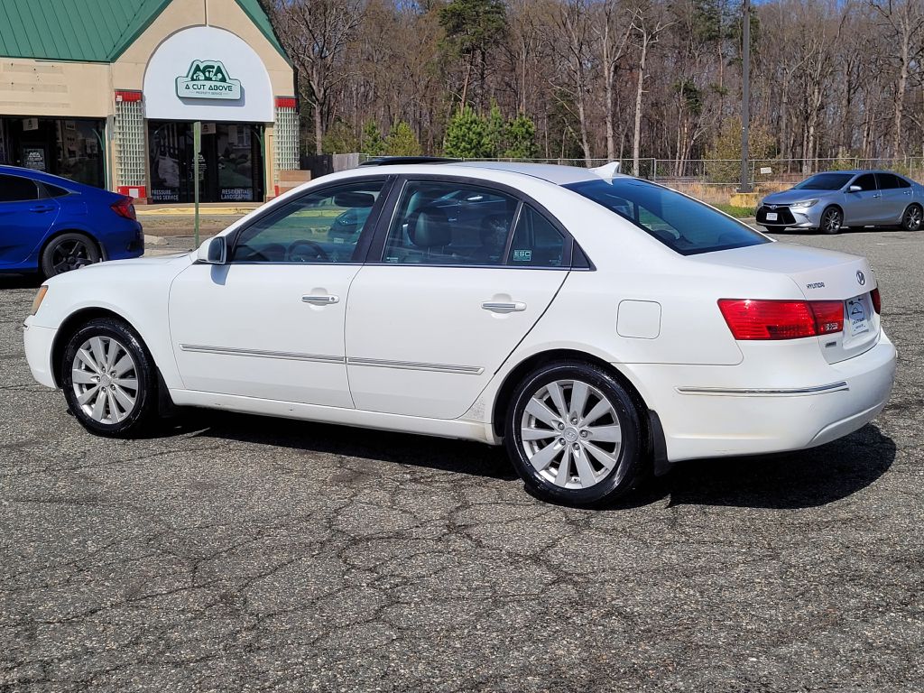 Photo 29 of this HYUNDAI SONATA