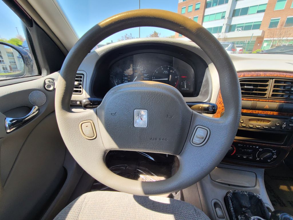 Photo 15 of this SATURN LS1