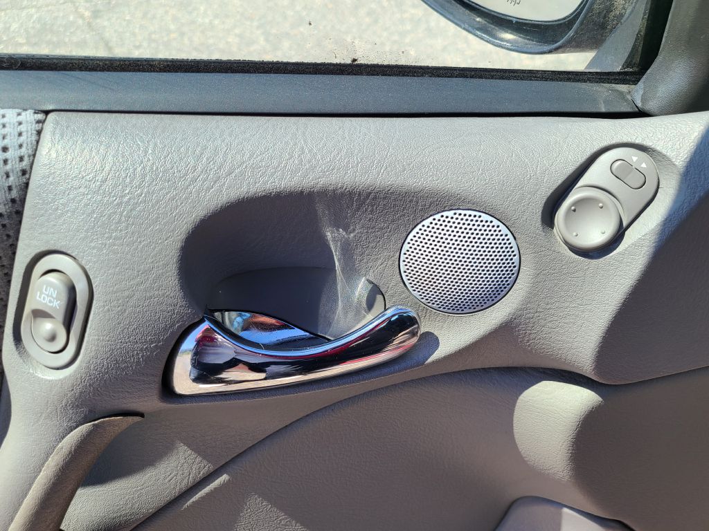 Photo 19 of this SATURN LS1