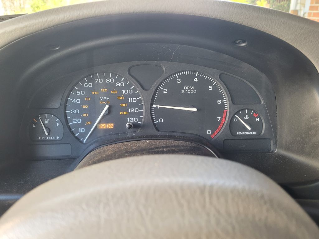 Photo 39 of this SATURN LS1