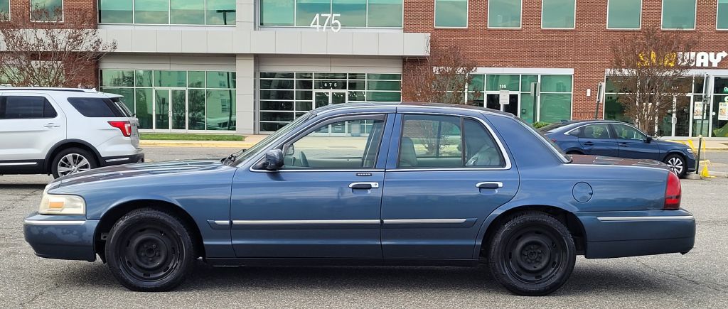Photo 2 of this MERCURY GRAND MARQUIS