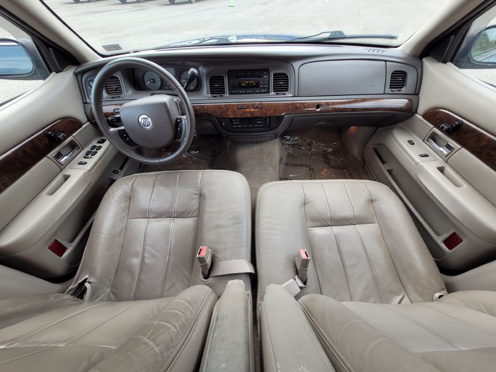Photo 12 of this MERCURY GRAND MARQUIS