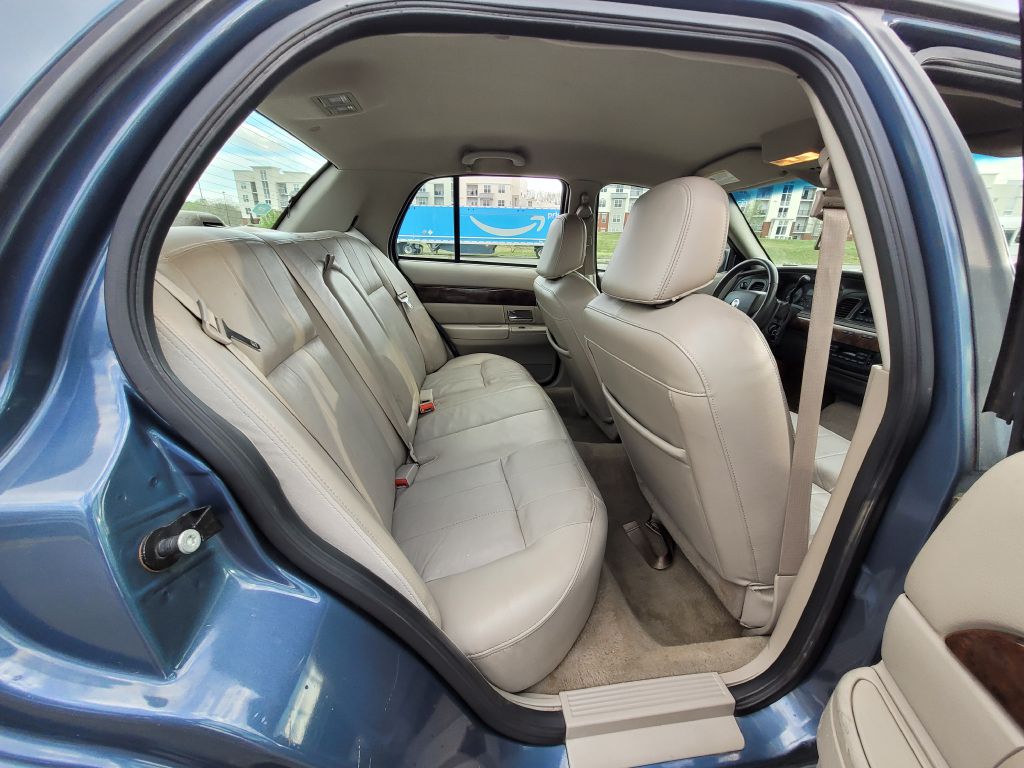 Photo 16 of this MERCURY GRAND MARQUIS