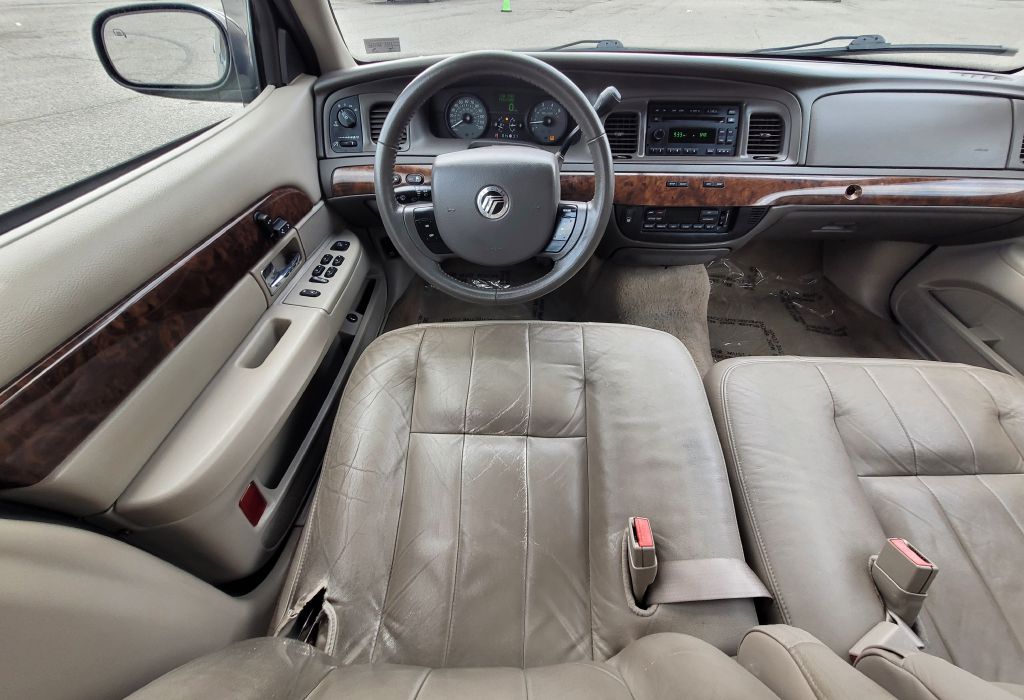Photo 19 of this MERCURY GRAND MARQUIS