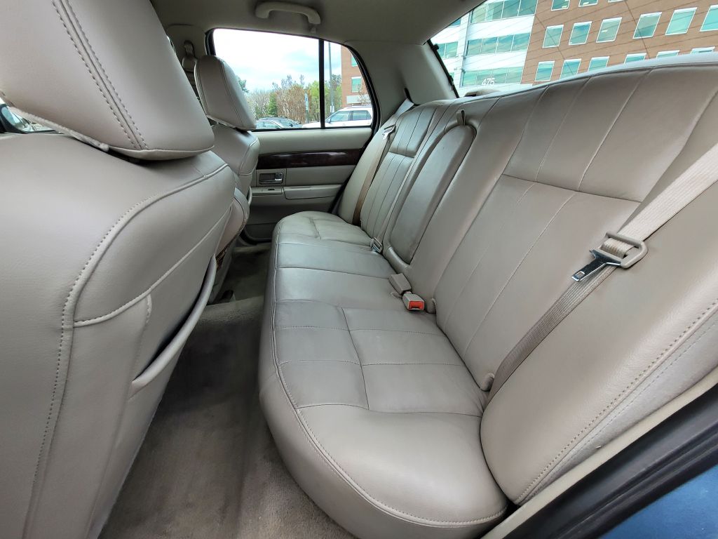 Photo 35 of this MERCURY GRAND MARQUIS