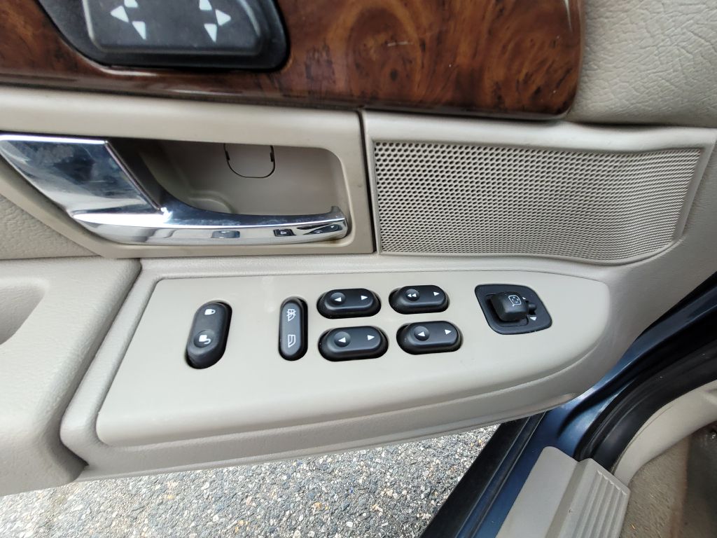 Photo 37 of this MERCURY GRAND MARQUIS