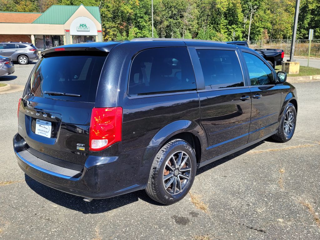Photo 4 of this DODGE GRAND CARAVAN