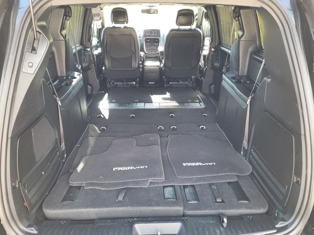 Photo 19 of this DODGE GRAND CARAVAN
