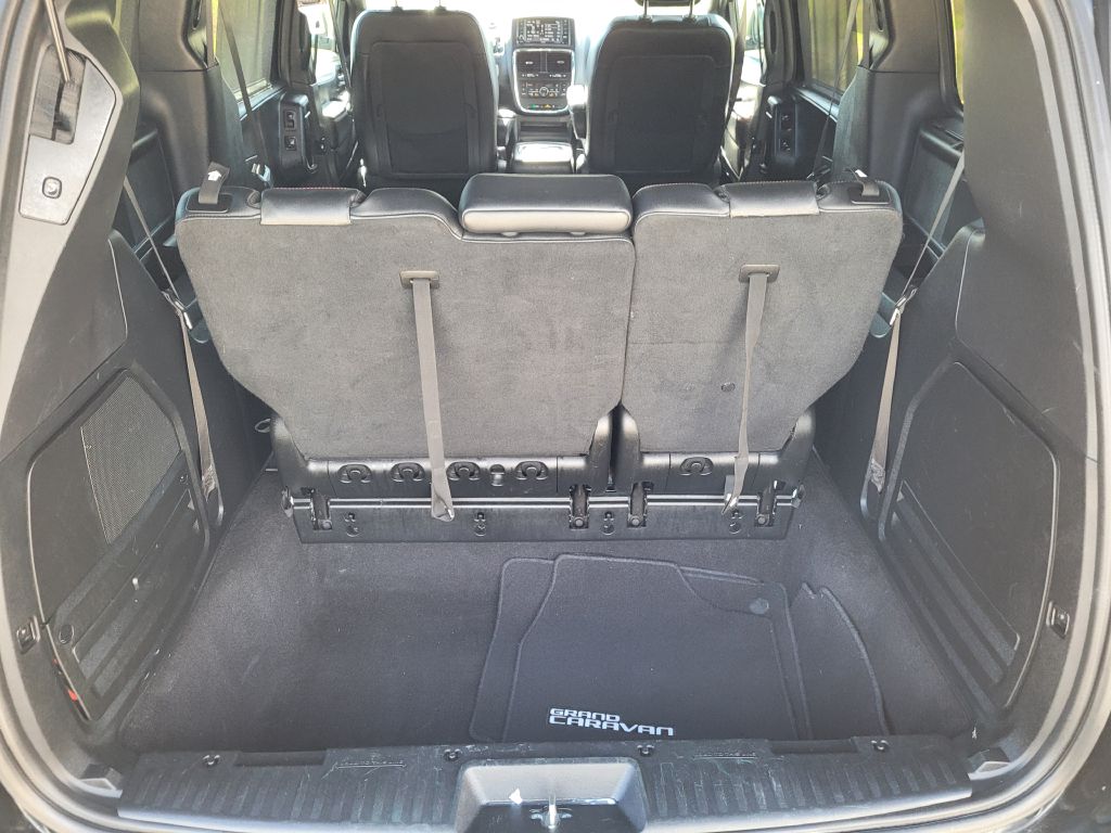 Photo 27 of this DODGE GRAND CARAVAN