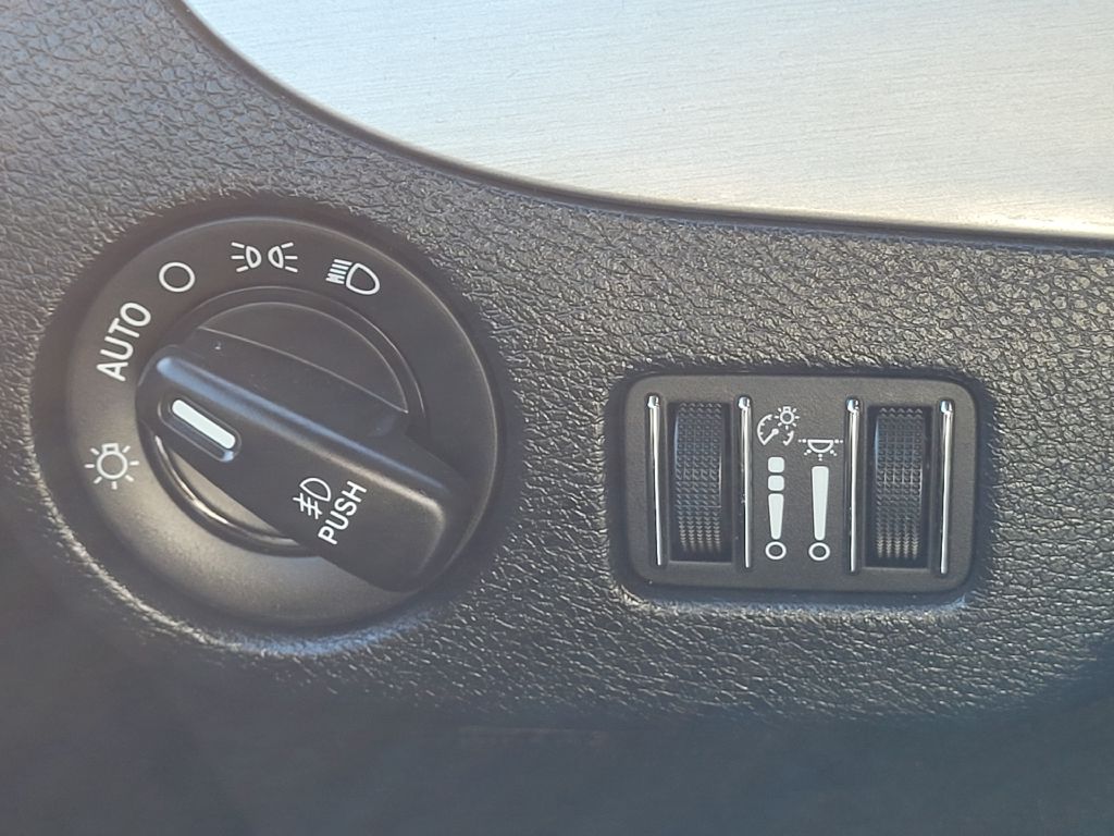 Photo 34 of this DODGE GRAND CARAVAN