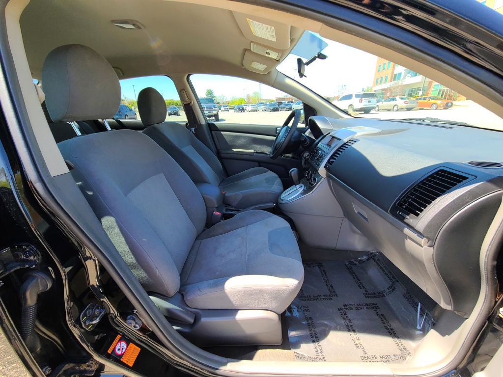 Photo 12 of this NISSAN SENTRA