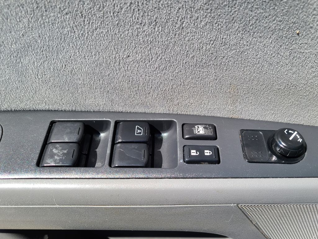 Photo 14 of this NISSAN SENTRA