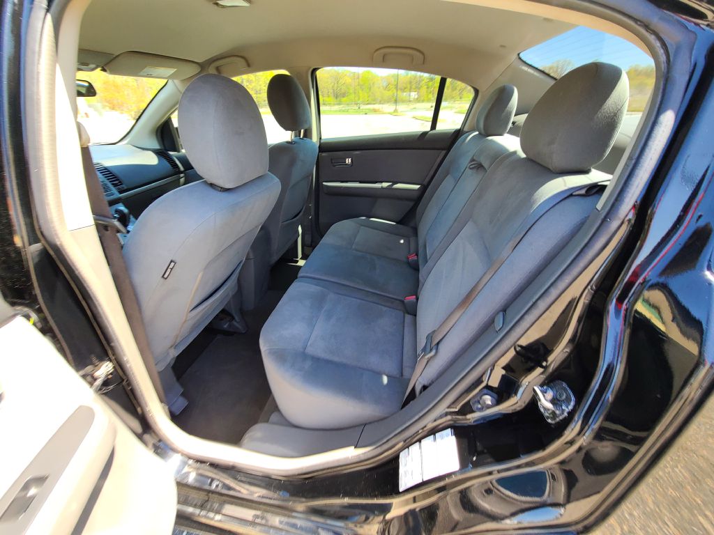 Photo 16 of this NISSAN SENTRA