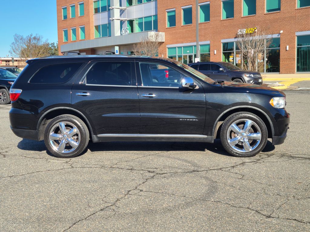 Photo 2 of this DODGE DURANGO