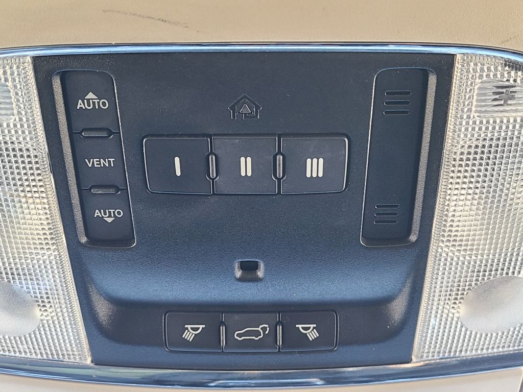 Photo 30 of this DODGE DURANGO