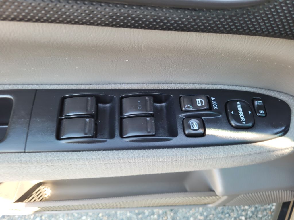 Photo 19 of this SUBARU FORESTER