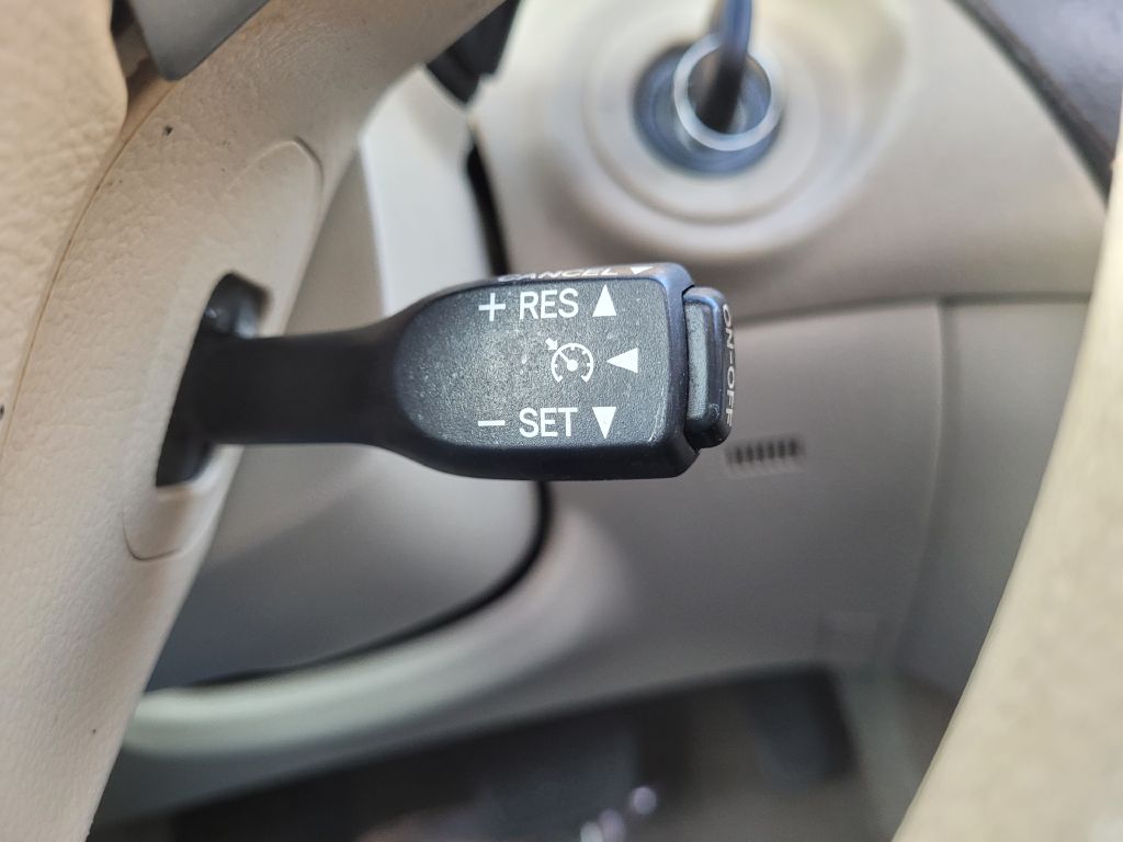 Photo 17 of this TOYOTA CAMRY SOLARA