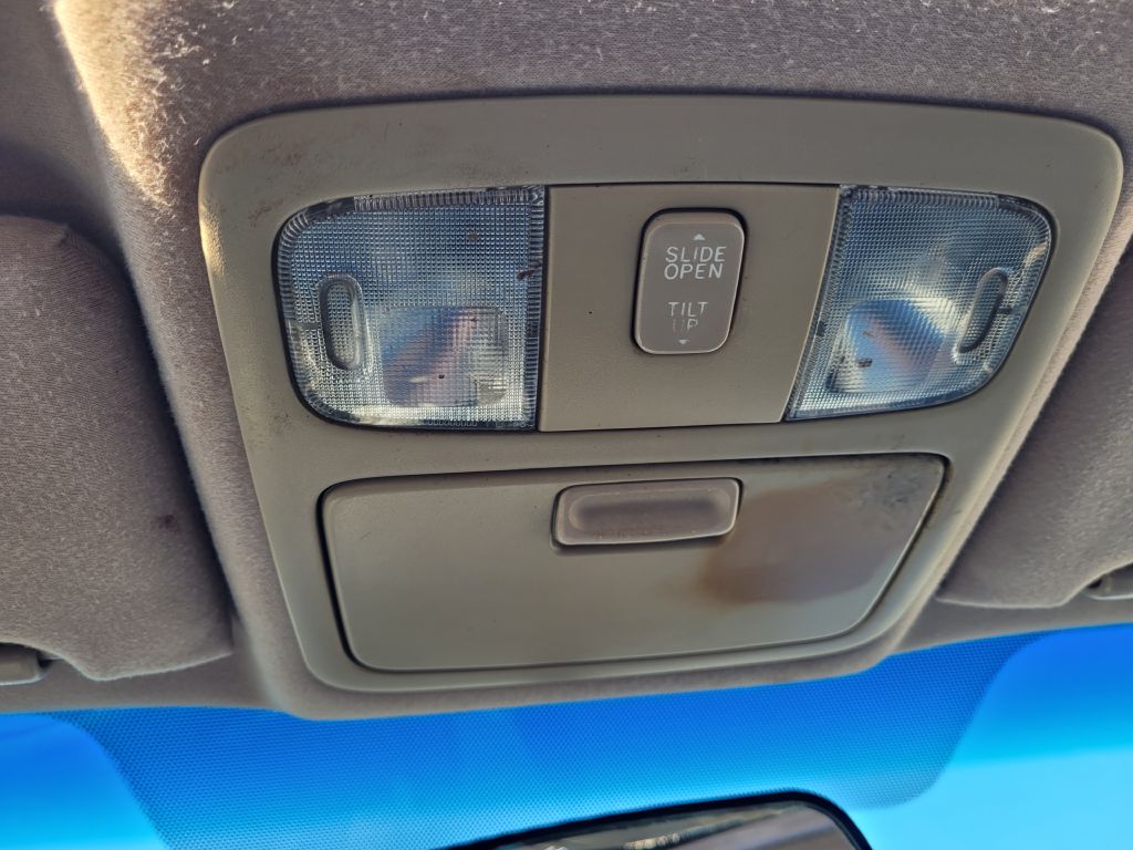 Photo 21 of this TOYOTA CAMRY SOLARA