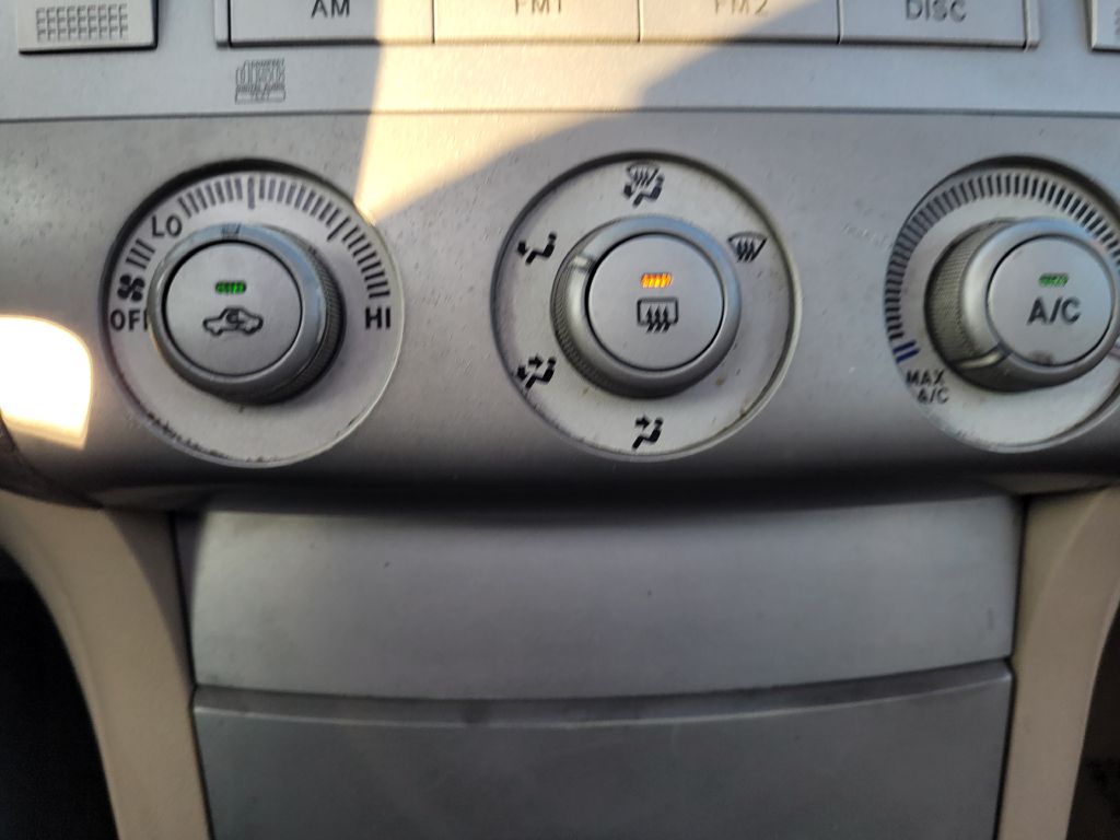 Photo 40 of this TOYOTA CAMRY SOLARA