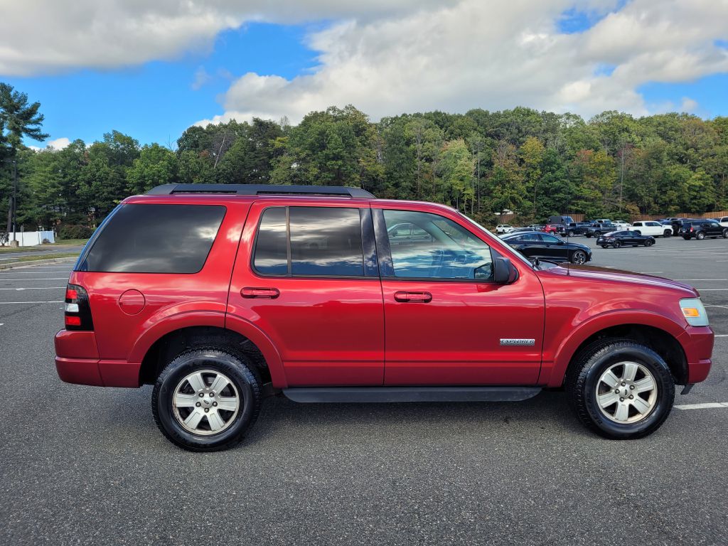 Photo 6 of this FORD EXPLORER