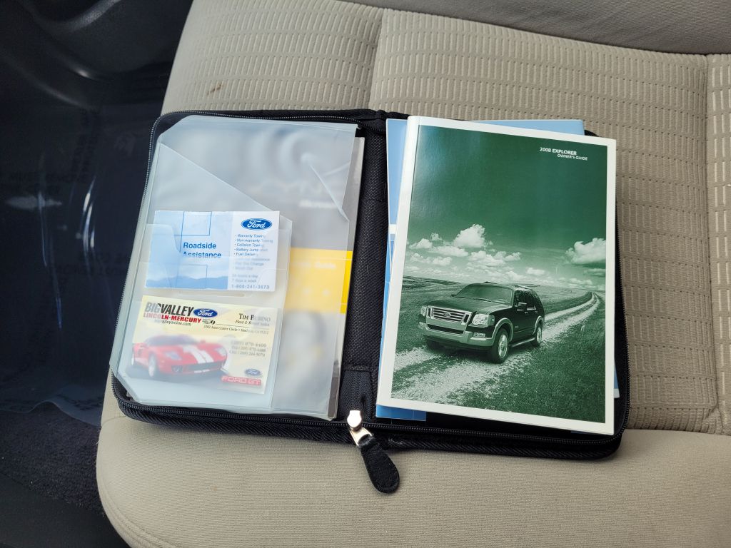 Photo 23 of this FORD EXPLORER